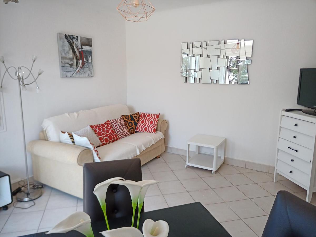 T2 Terrasse Vue Mer Six-Fours-les-Plages Exterior photo